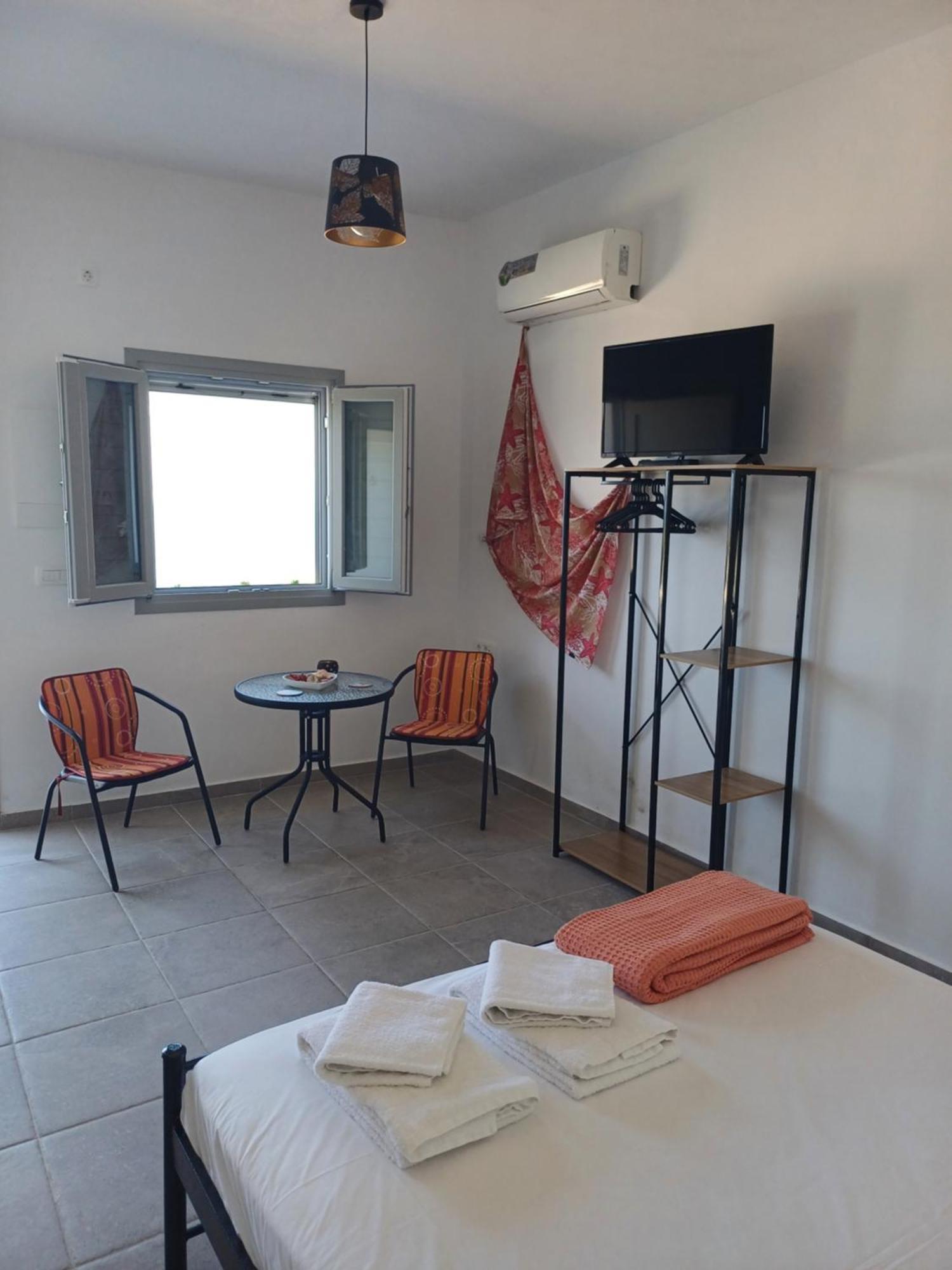 'Nektarios' Cycladic House With Sunrise And Sea View!! Apartment Oia  Bagian luar foto